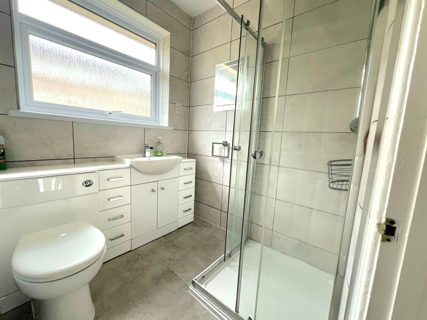 Brynmead Close, Sketty, Swansea, SA2 9EY